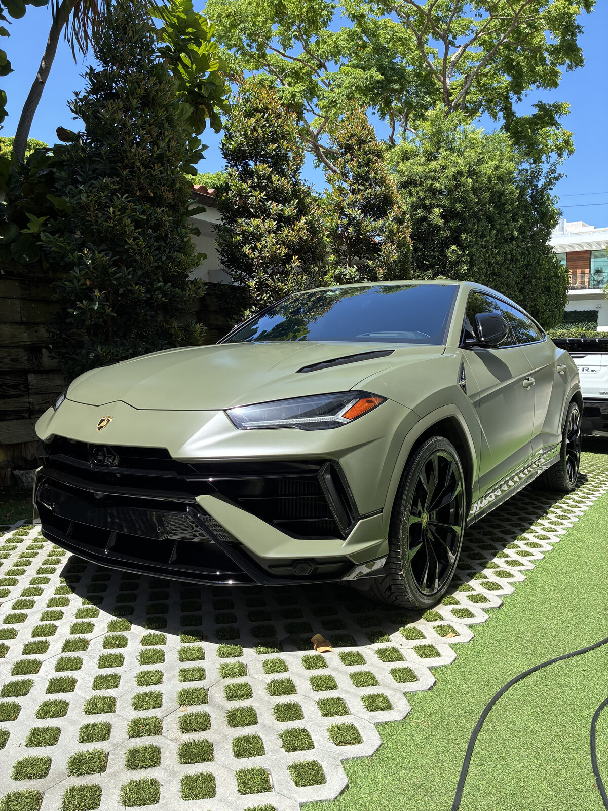 Lamborghini Urus ceramic coating